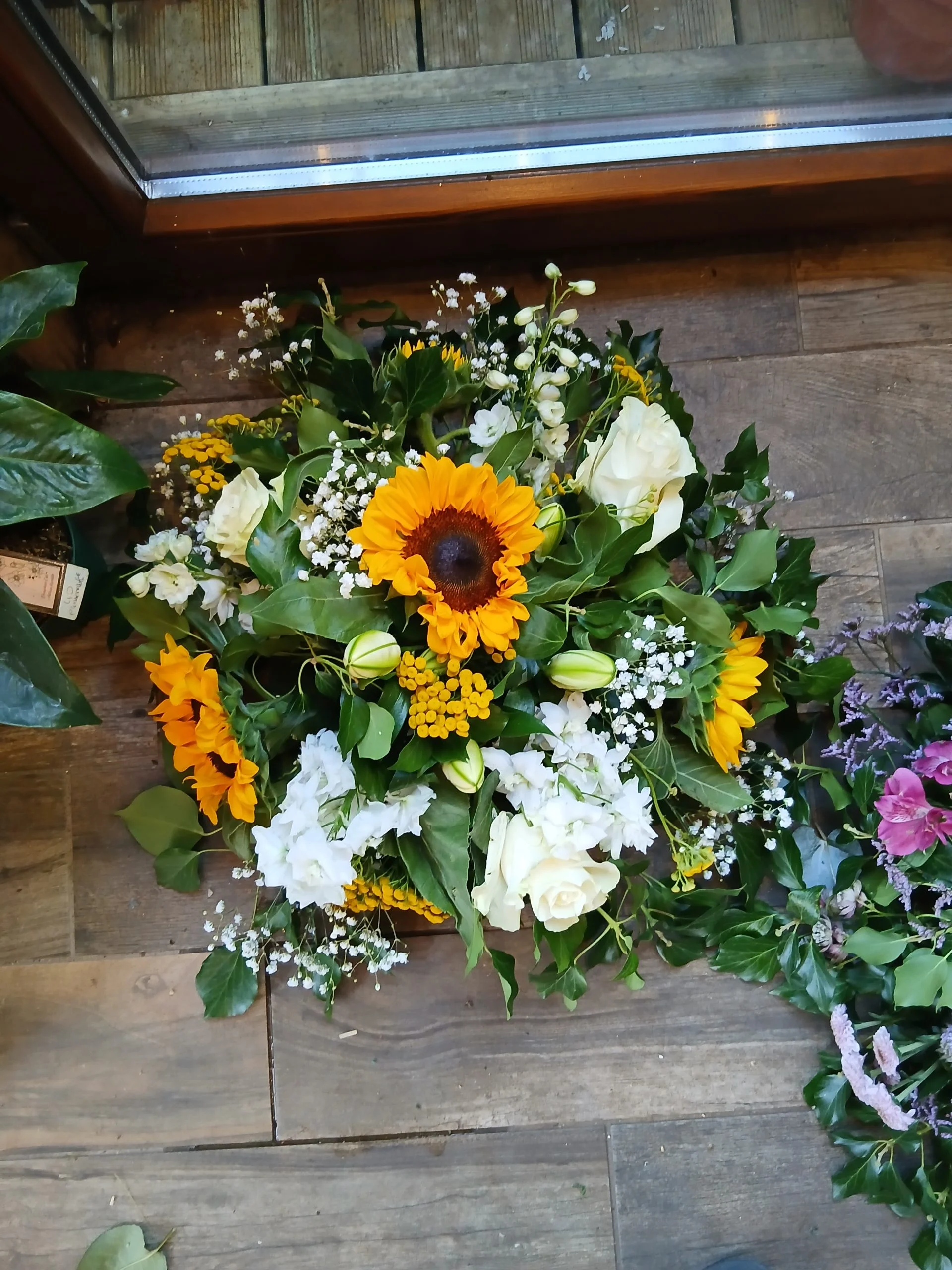 Coussin de Deuil CD1, par Au Coin du Bonheur, fleuriste à Mesnil-Roc'h