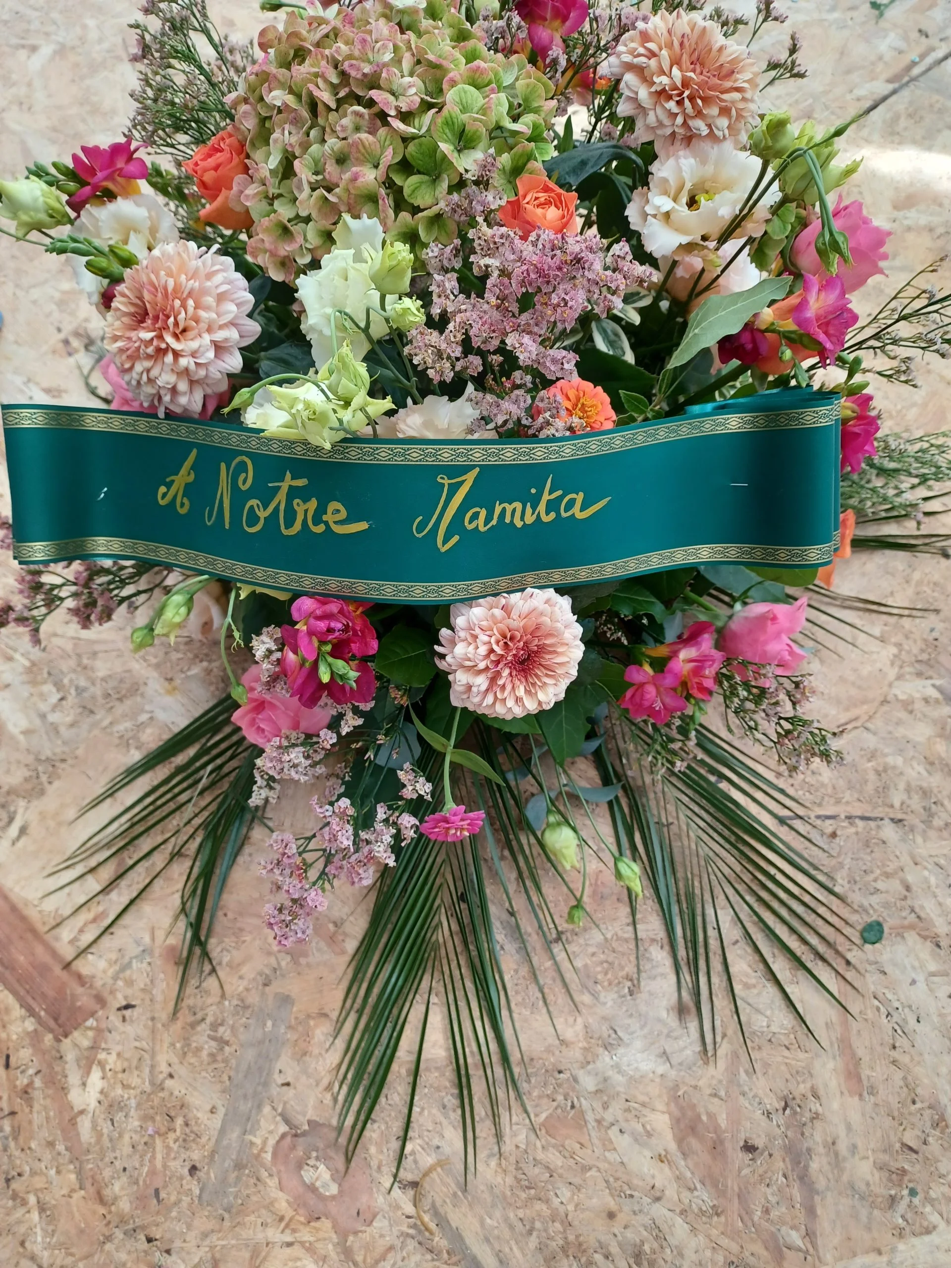 Coussin Obsèques, par Eclosion Végétale, fleuriste à Pernes-les-Fontaines