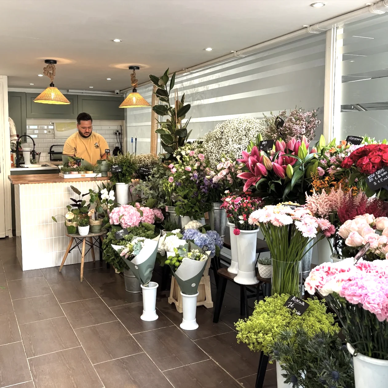 Livraison de fleurs Paris et proximité, par Pampa Fleuriste, artisan fleuriste