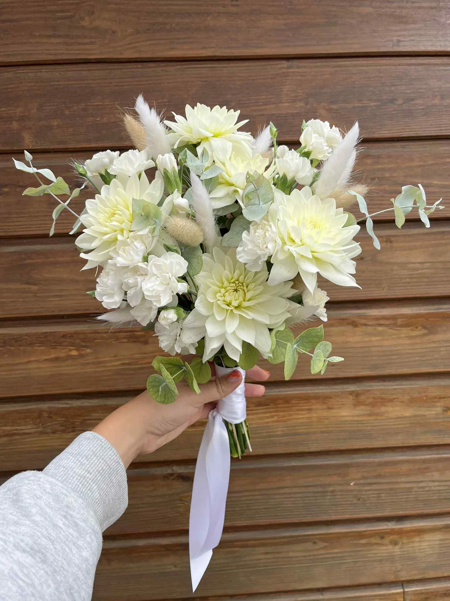 Bouquet mariée, par Eglantine Fleuriste, fleuriste à Bouguenais