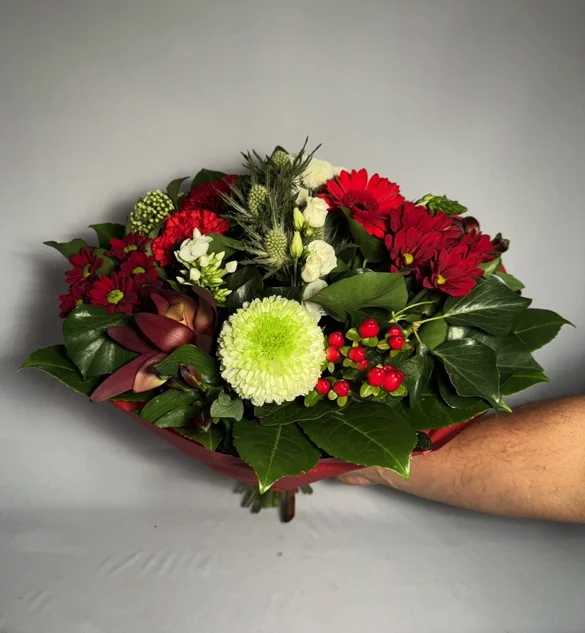 Bouquet rouge et blanc, par Le Bouquet Varié, fleuriste à Uccle