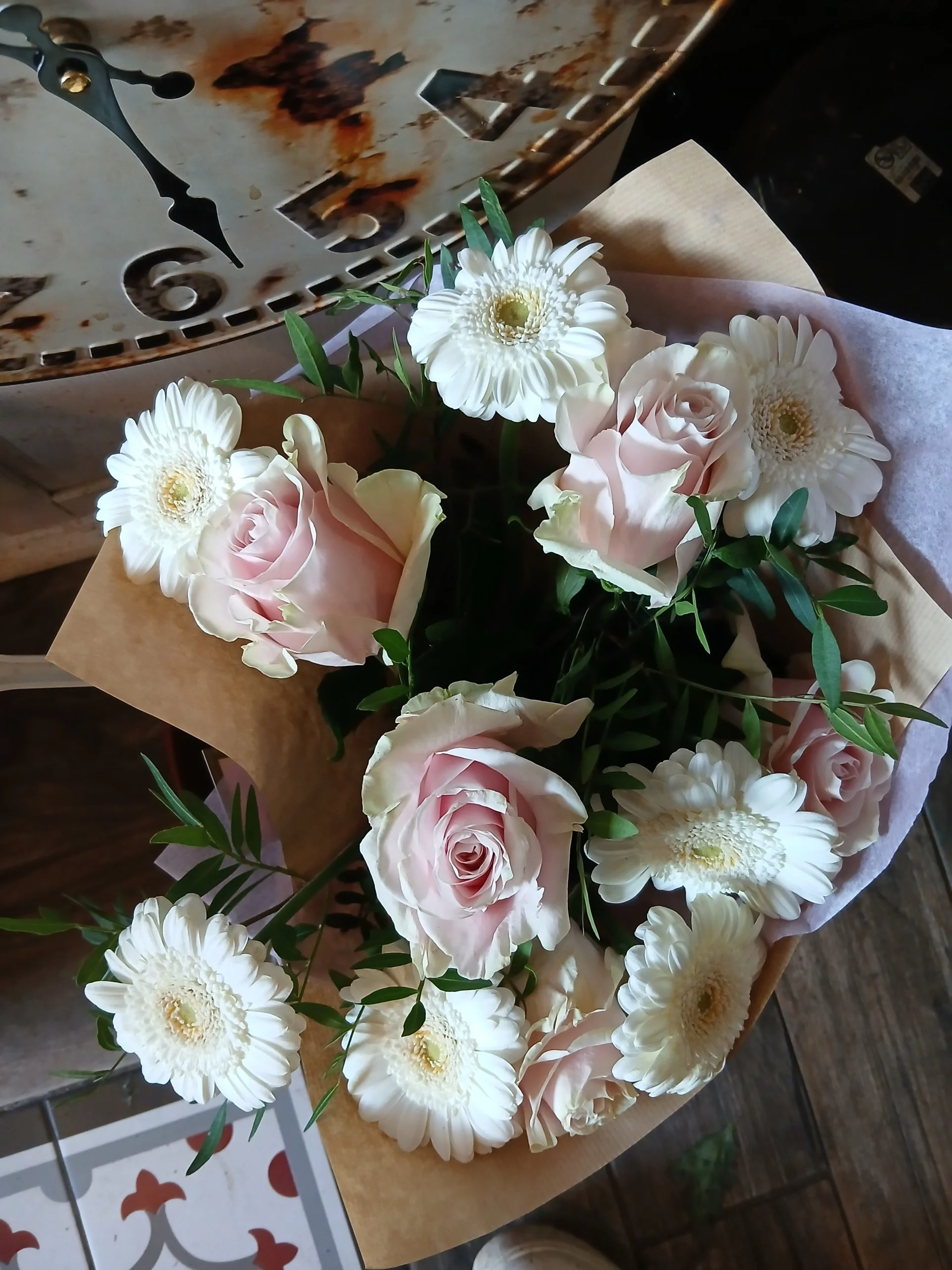 Bouquet Octobre Rose, par Au Coin du Bonheur, fleuriste à Mesnil-Roc'h