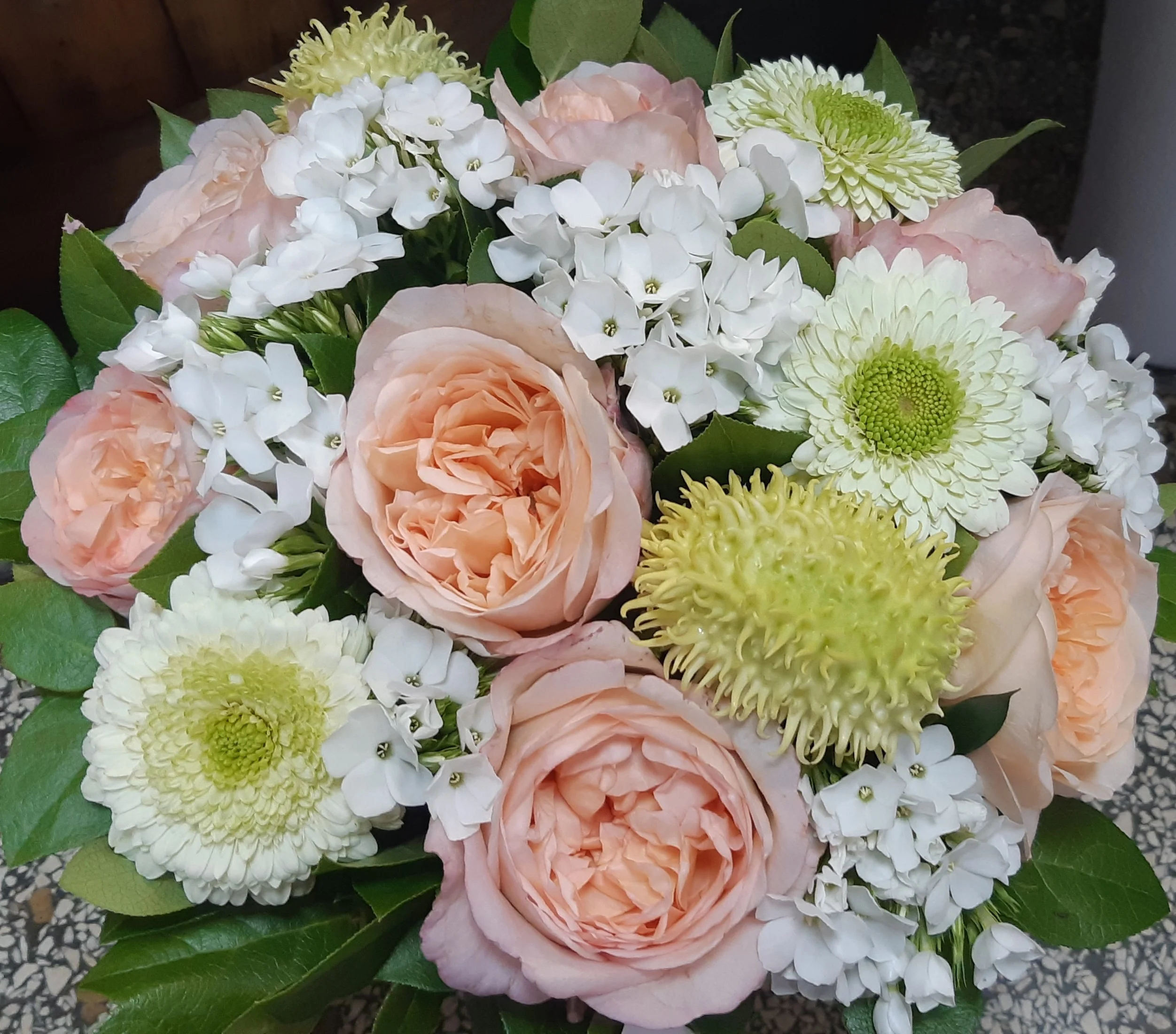 Bouquet Corail & Blanc, par La Ros'oir, fleuriste à Nancy