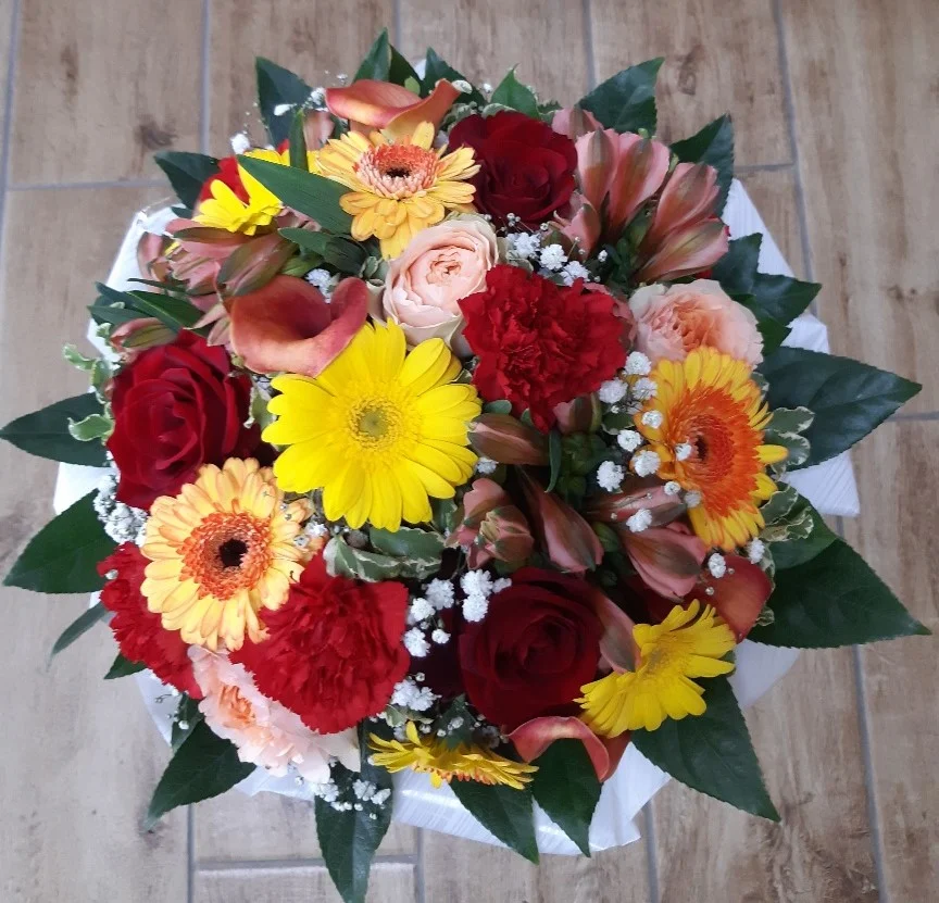 Bouquet jaune, orange & rouge, par La Ros'oir, fleuriste à Nancy
