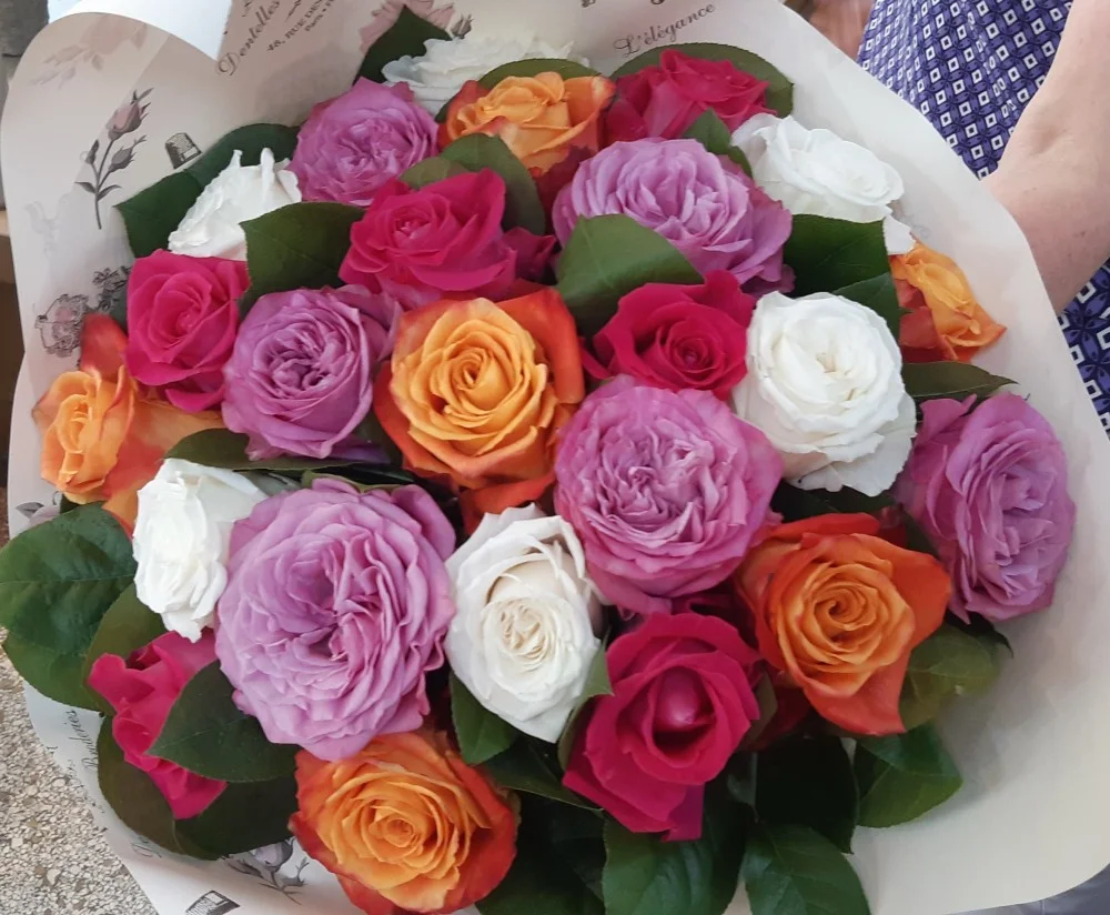 Roses en mélange, par La Ros'oir, fleuriste à Nancy
