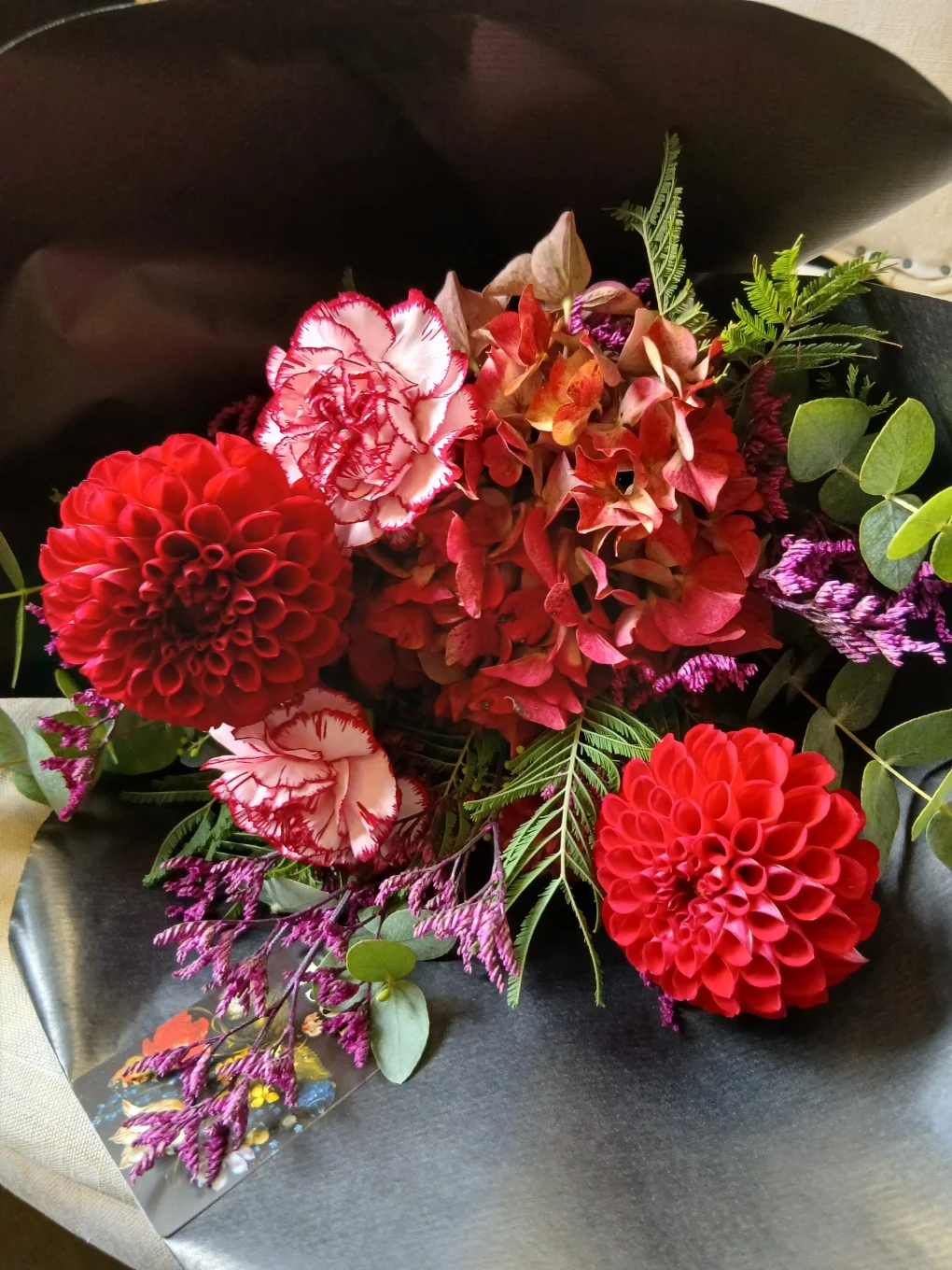 Bouquet Monochrome, par Rosa Artisan Fleuriste, fleuriste à Rennes