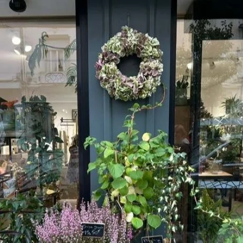 Couronne d’hortensias, par La Maison Fleurie, fleuriste à Douai