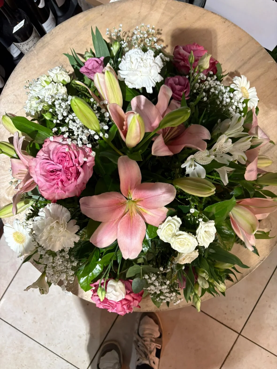 coussin deuil moyen, par Fleurs et Saveurs Cherbourg, fleuriste à Cherbourg-en-Cotentin