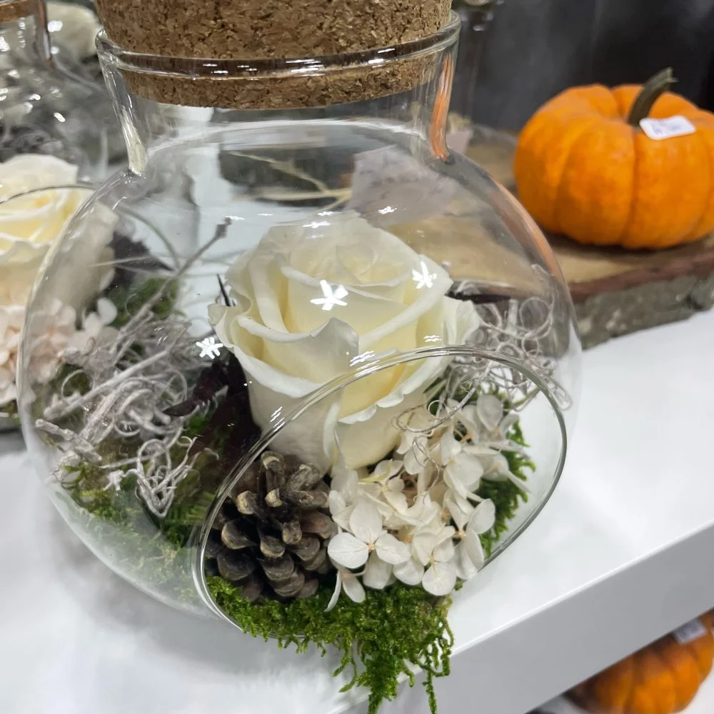 bocal fleuri, par Eglantine et Pivoine, fleuriste à Davézieux