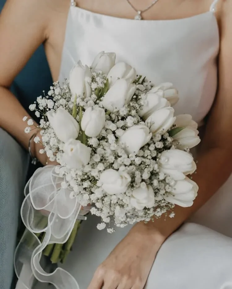 Bouquet Mariage Tulip - Sur commande, par Les fleurs de Célony, fleuriste à Aix-en-Provence