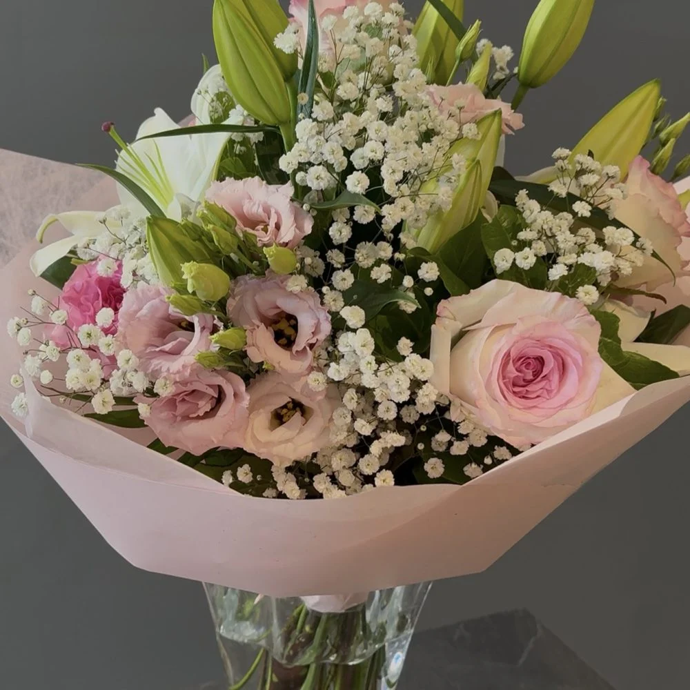 Bouquet de Rose Lys, par Les fleurs de Célony, fleuriste à Aix-en-Provence