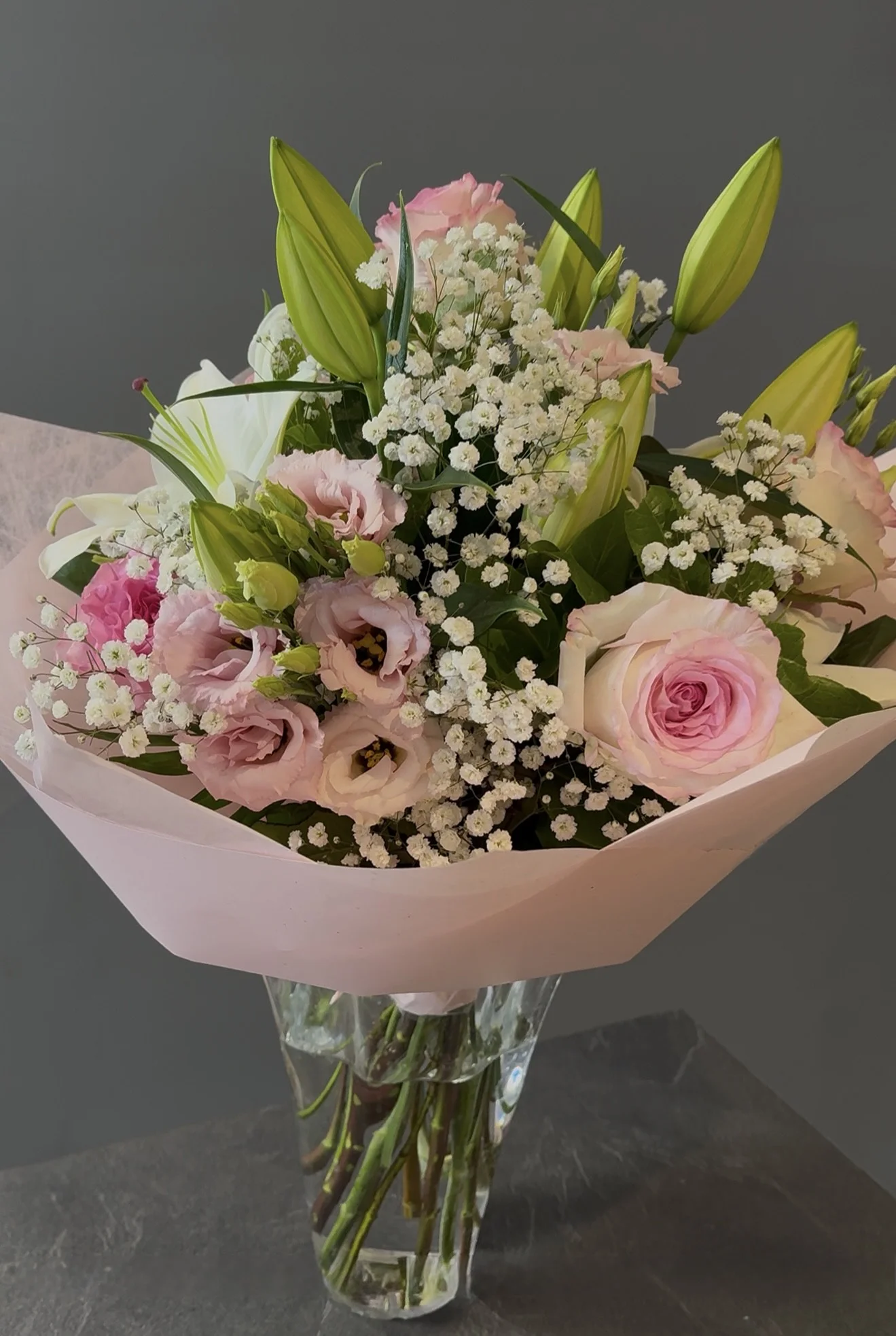 Bouquet de Rose Lys, par Les fleurs de Célony, fleuriste à Aix-en-Provence
