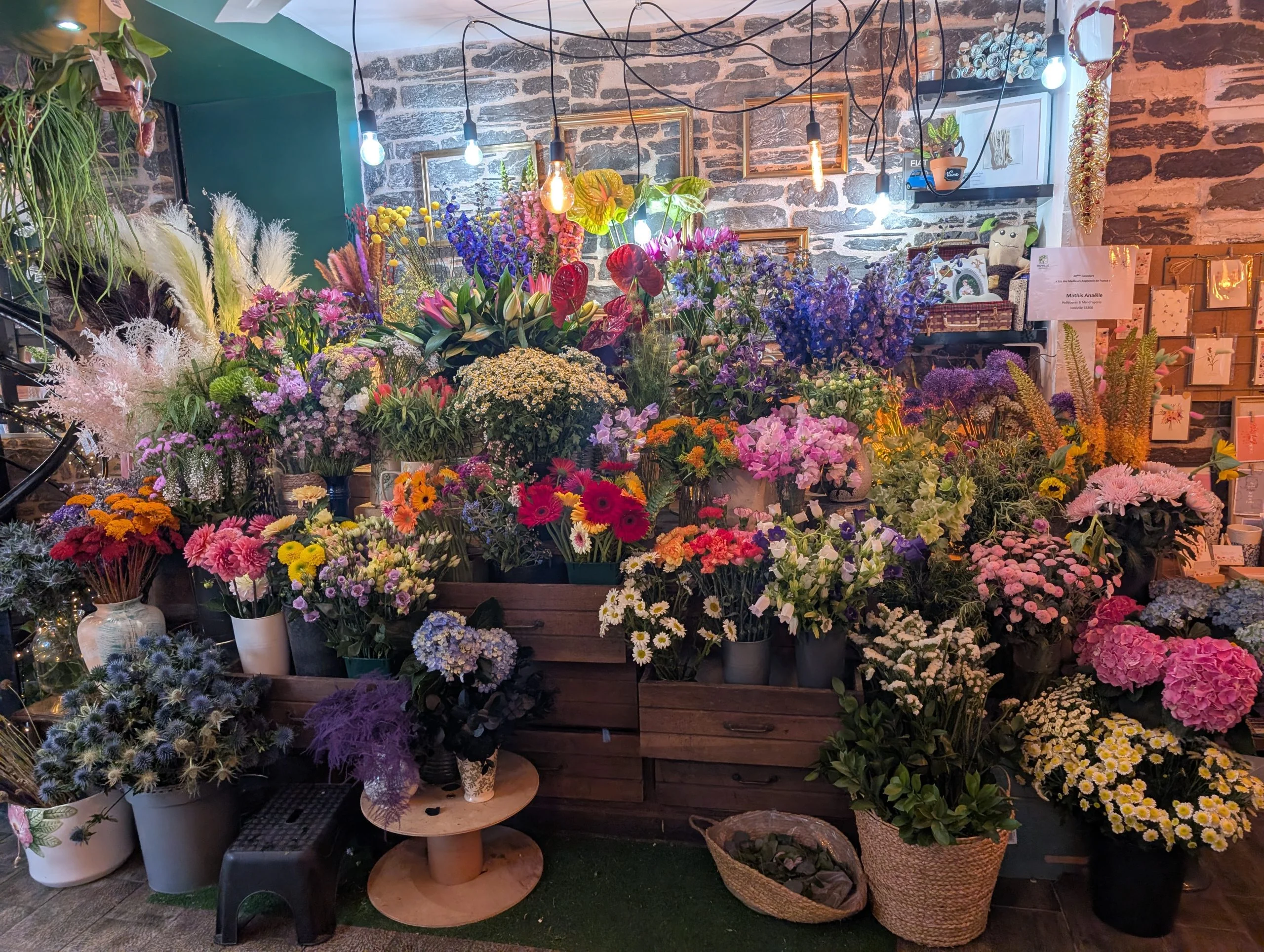 Livraison de fleurs Lunéville et proximité, par Hellèbores & Mandragores, artisan fleuriste