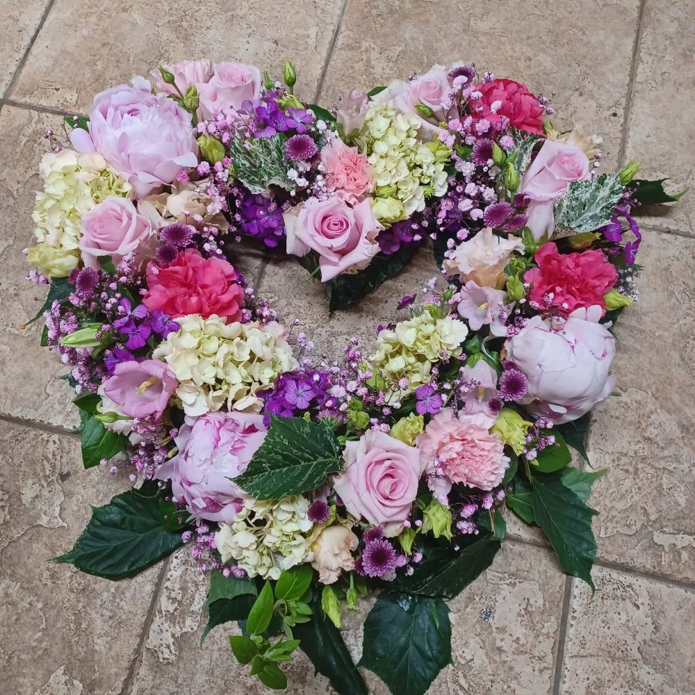 Coeur deuil, par CREA-THYM'FLORE, fleuriste à Châteauneuf-en-Thymerais