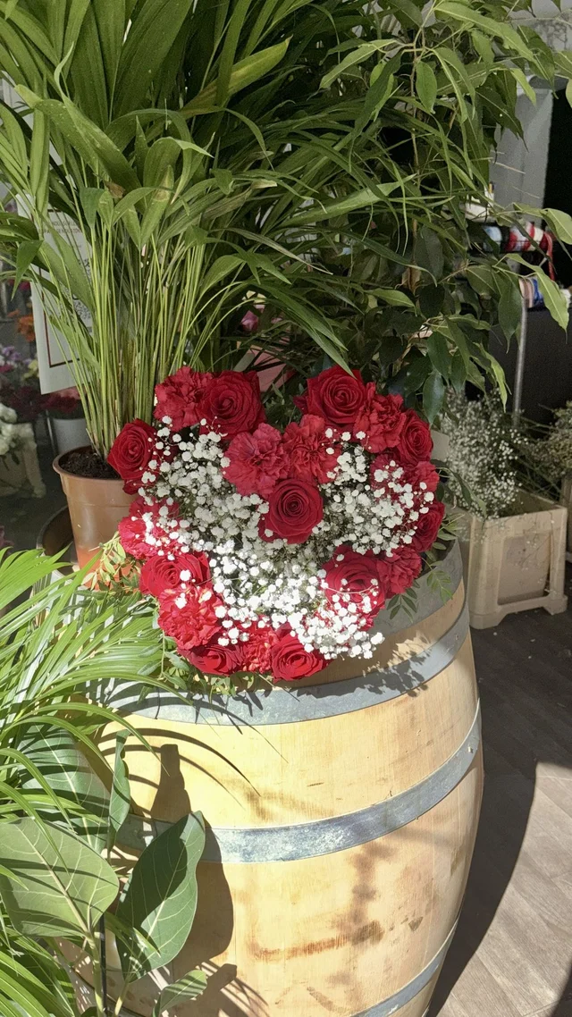 Le je t’aime by Sihana SMALL, par Sihana's Bloom&Wild, fleuriste à Schaerbeek