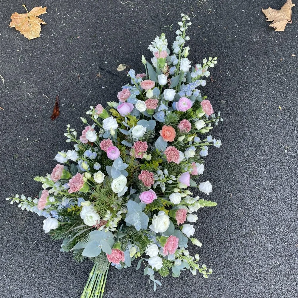 Gerbe de Deuil, par Les Imparfaites, fleuriste à Cesson-Sévigné