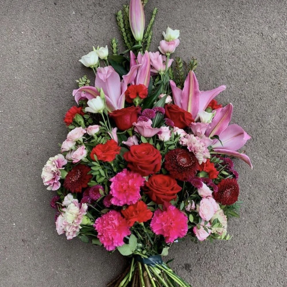 Gerbe rose, par Les fleurs de Célony, fleuriste à Aix-en-Provence