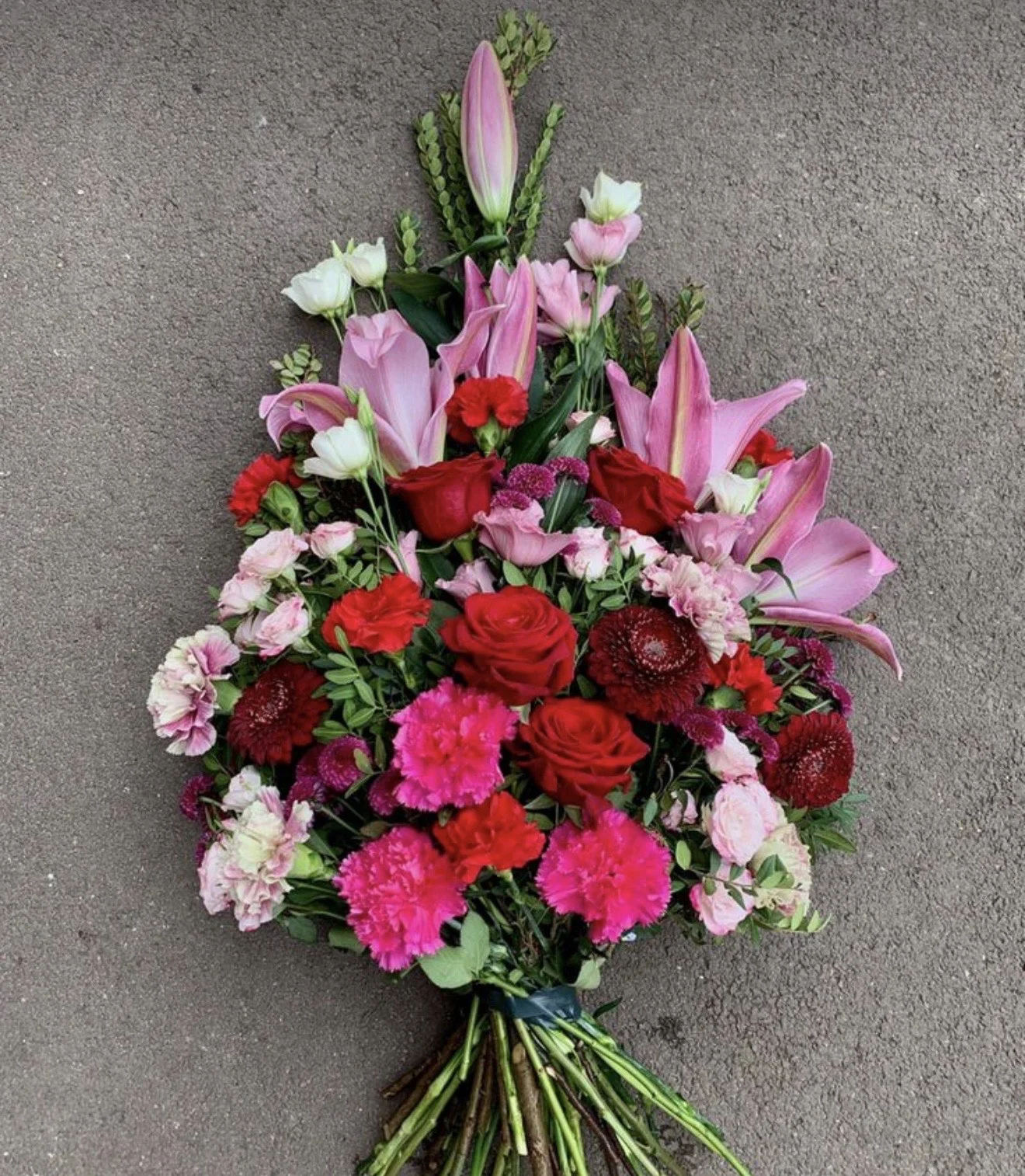 Gerbe rose, par Les fleurs de Célony, fleuriste à Aix-en-Provence