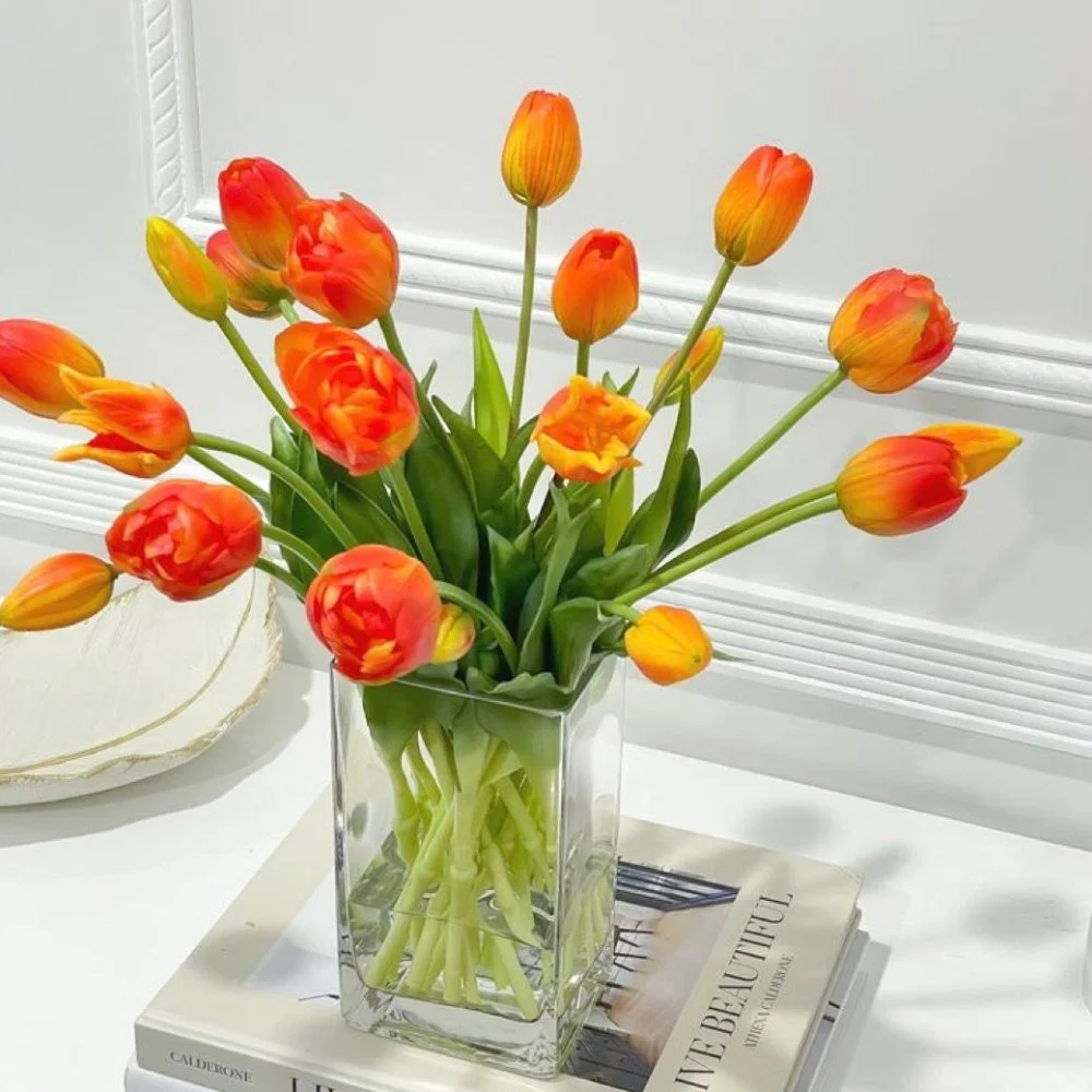 Bouquet de tulips orange, par Les fleurs de Célony, fleuriste à Aix-en-Provence
