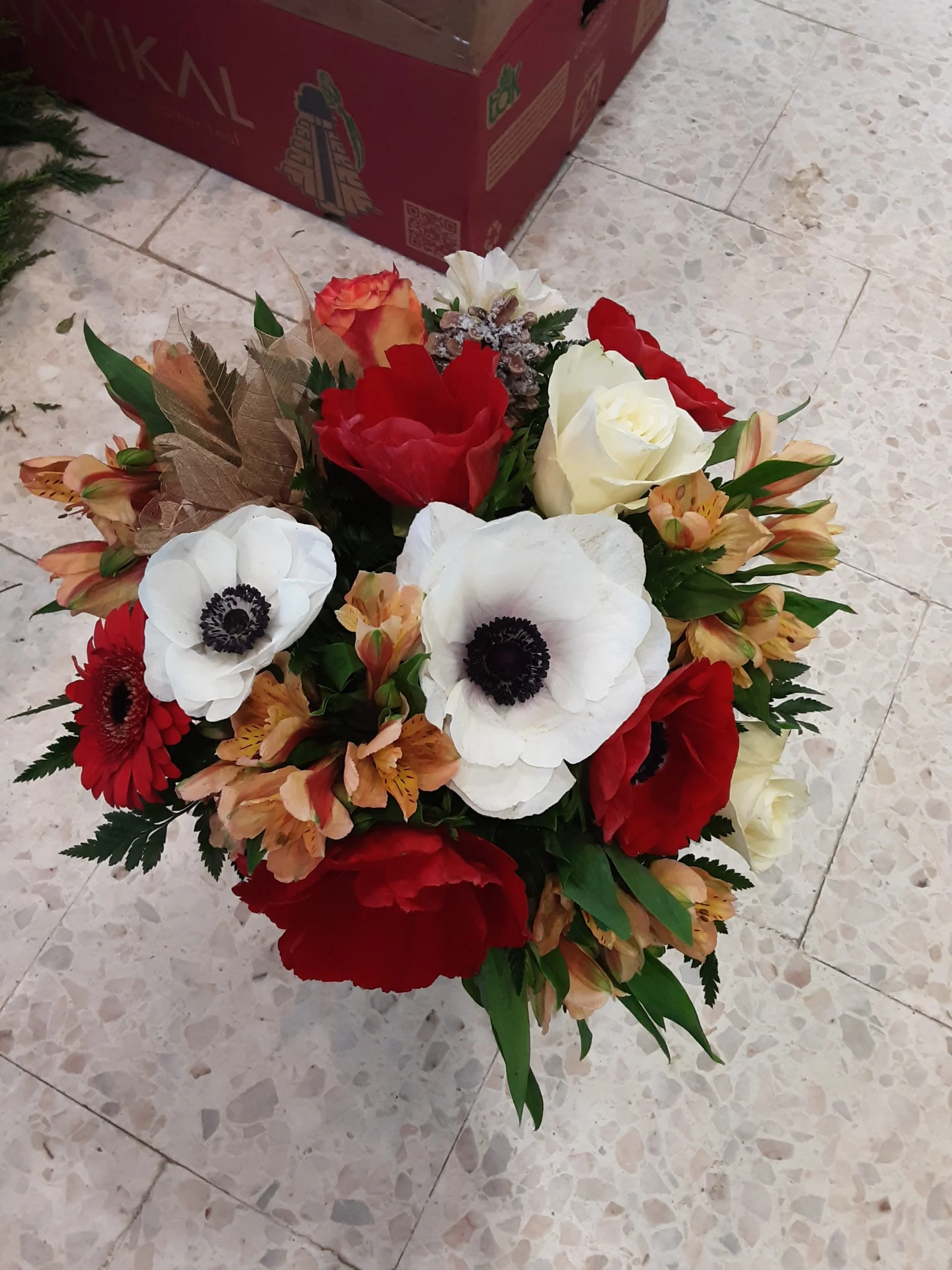 Bouquet de Noël, par Le Secret d'une Fleur, fleuriste à Lyon
