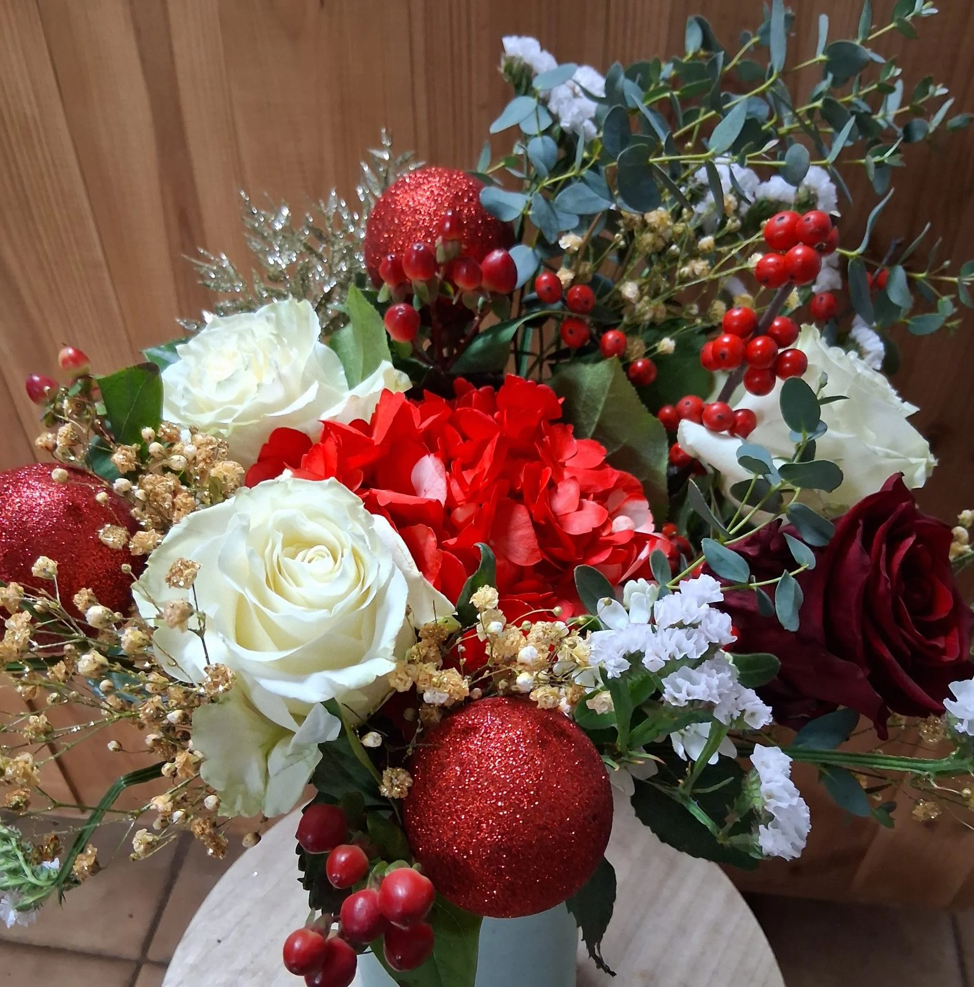 Bouquet de Noël, par Bonheur des fleurs, fleuriste à La Montagne