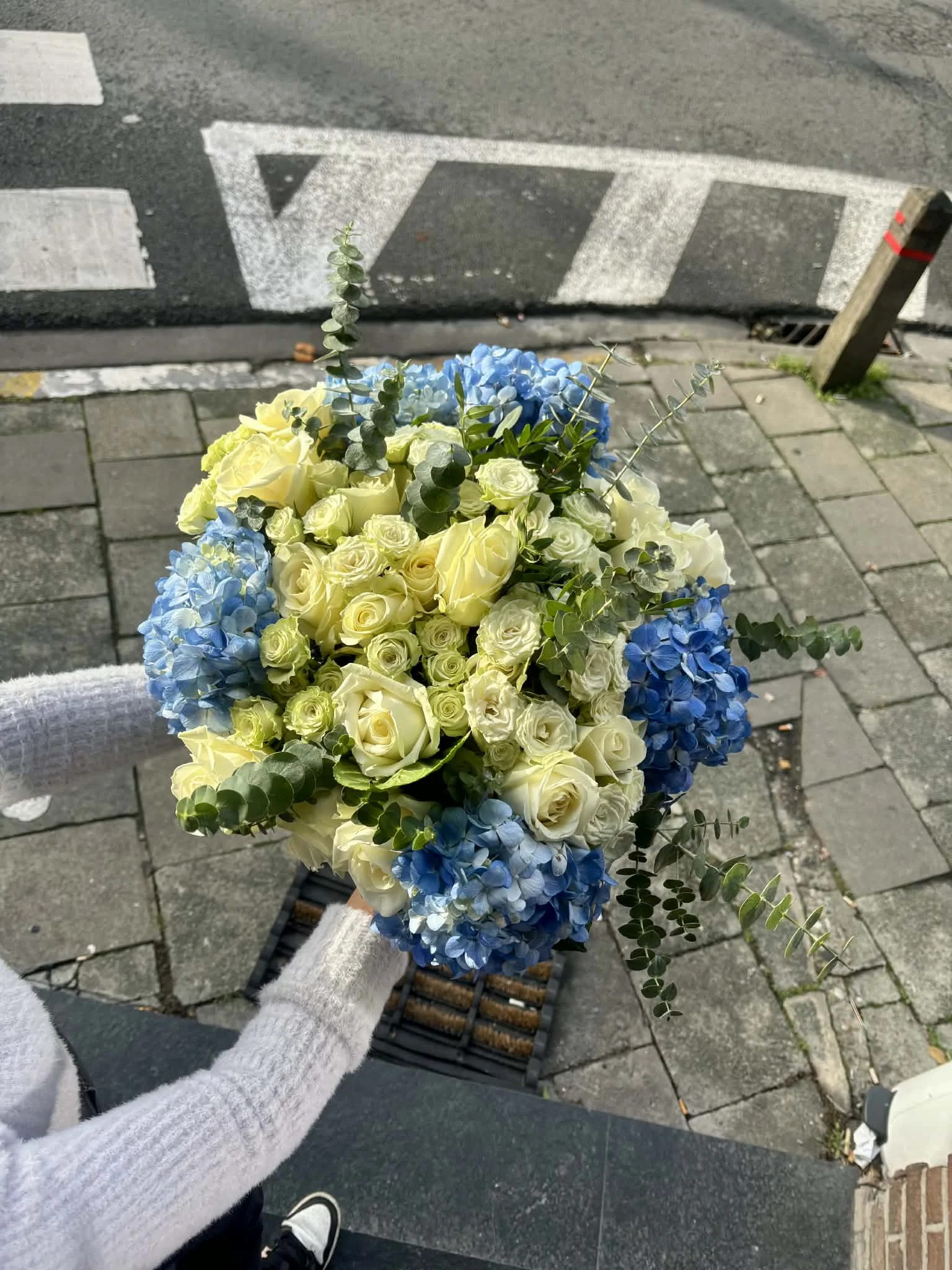 BluePearl, par Sihana's Bloom&Wild, fleuriste à Schaerbeek