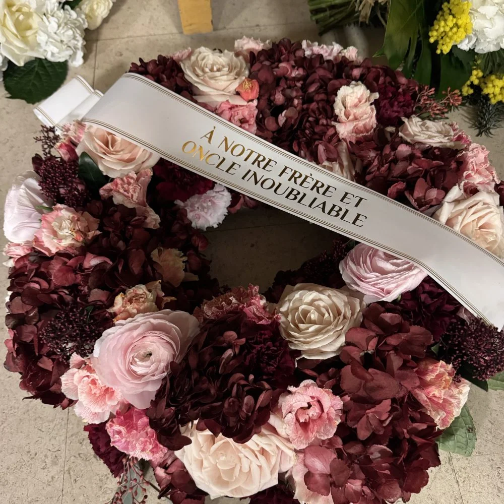Couronne pour Obsèques, par Audrey B. Fleuriste, fleuriste à Levallois-Perret