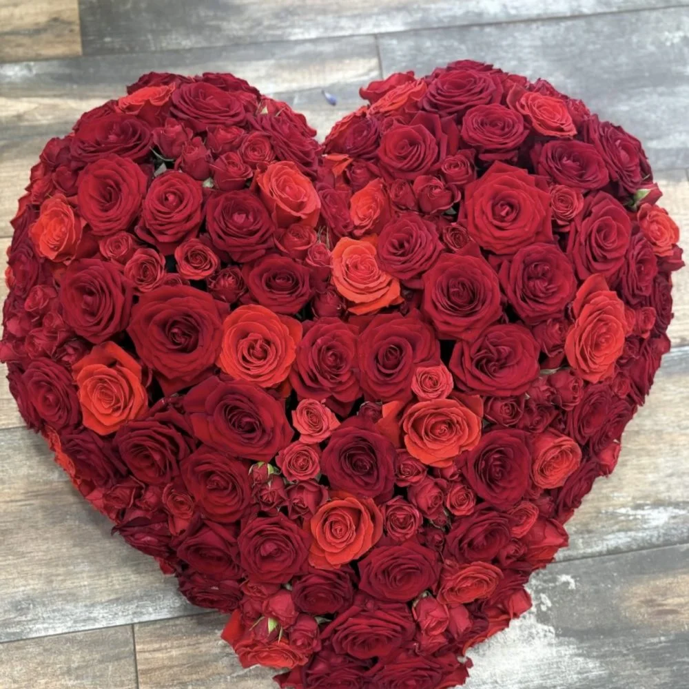 Coussin en coeur, par Botanika, fleuriste à Bastia