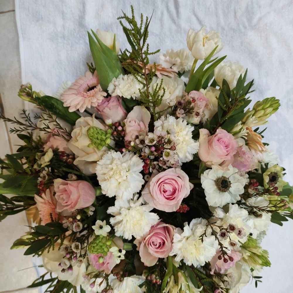 Bouquet explosion de pastel, par Les Ambiances de Yami, fleuriste à Cambernard