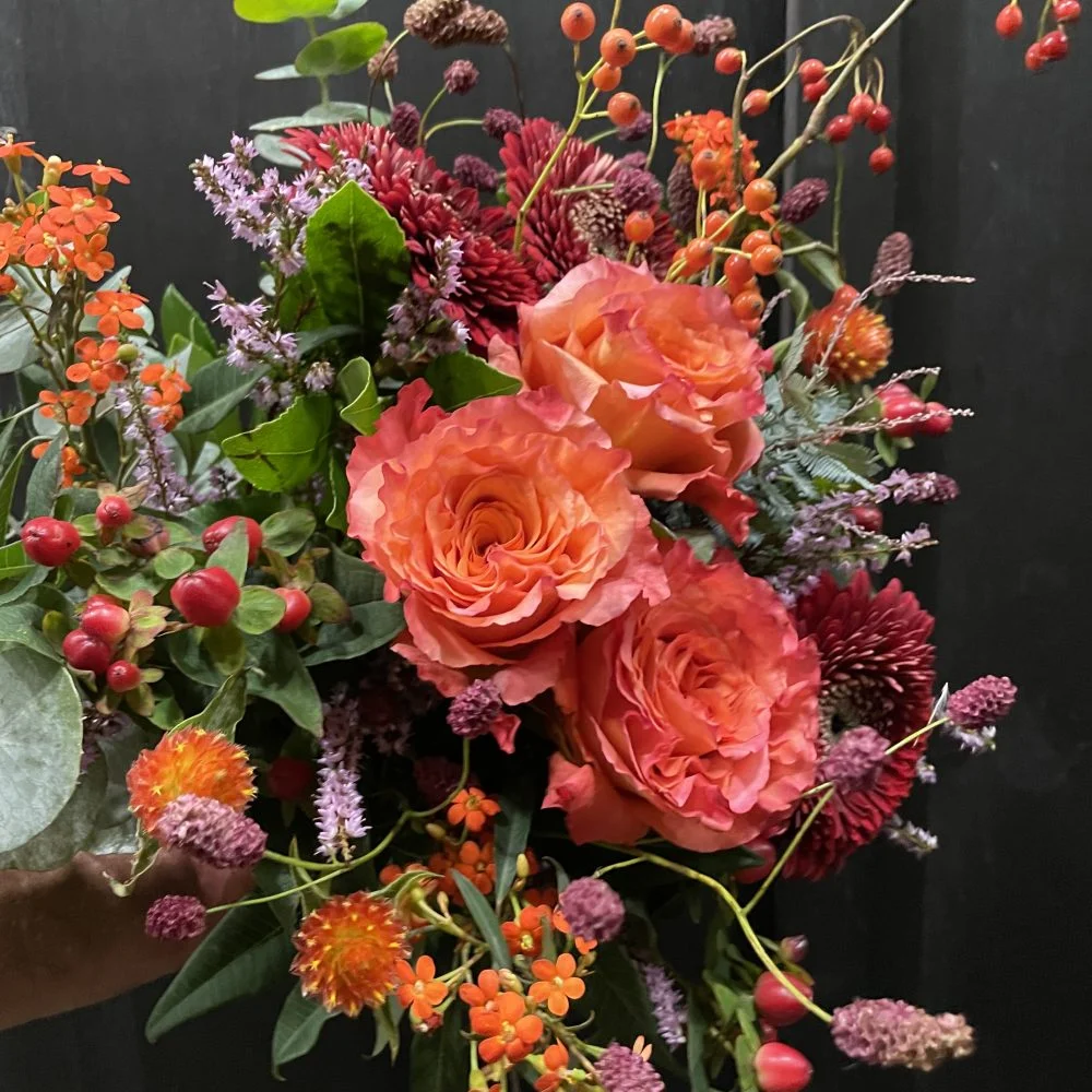 Bouquet orangé, par Amour de fleurs Bordeaux, fleuriste à Bordeaux