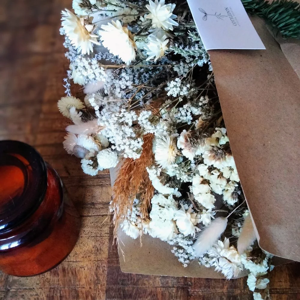 Bouquet de fleurs séchées hiver, par Atelier Cotylédon, fleuriste à Quimper