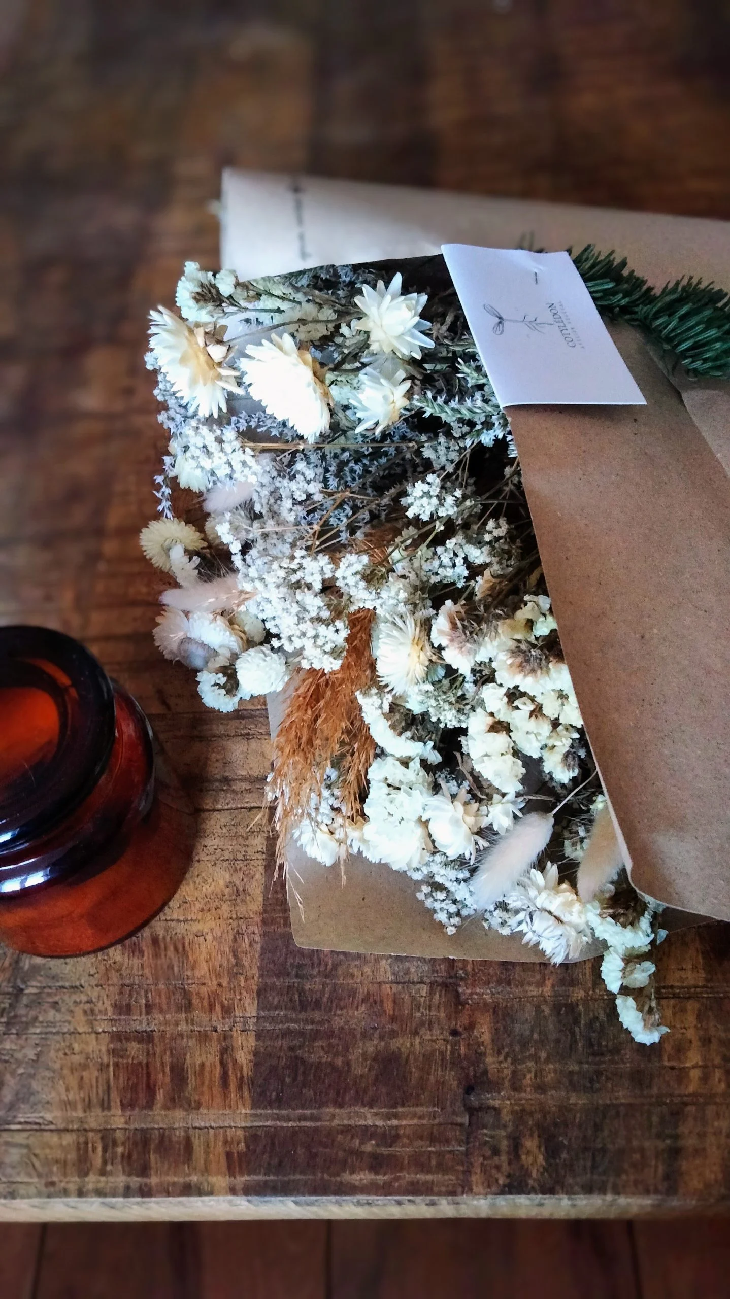 Bouquet de fleurs séchées hiver, par Atelier Cotylédon, fleuriste à Quimper