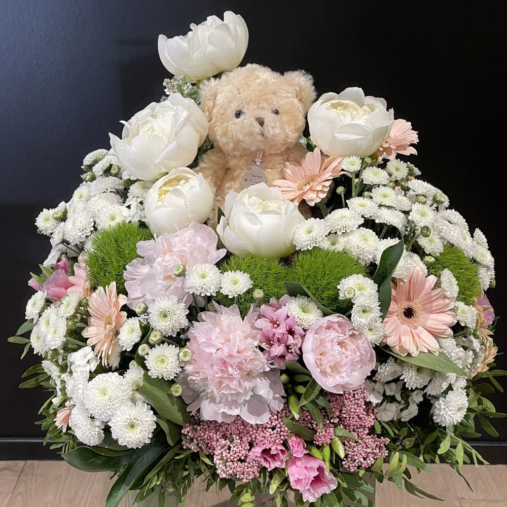 Bouquet Naissance, par Marguerite et compagnie, fleuriste à Cusset