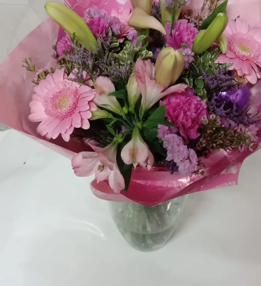 bouquet du fleuriste rose, par Au Dipladenia, fleuriste à Lille