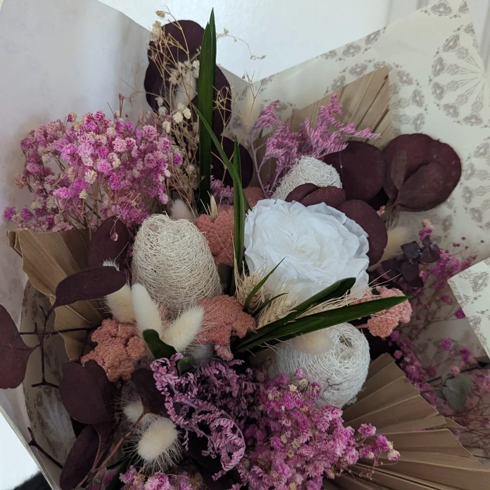 Bouquet Félicitations, invitation, remerciement, par Les Ambiances de Yami, fleuriste à Cambernard