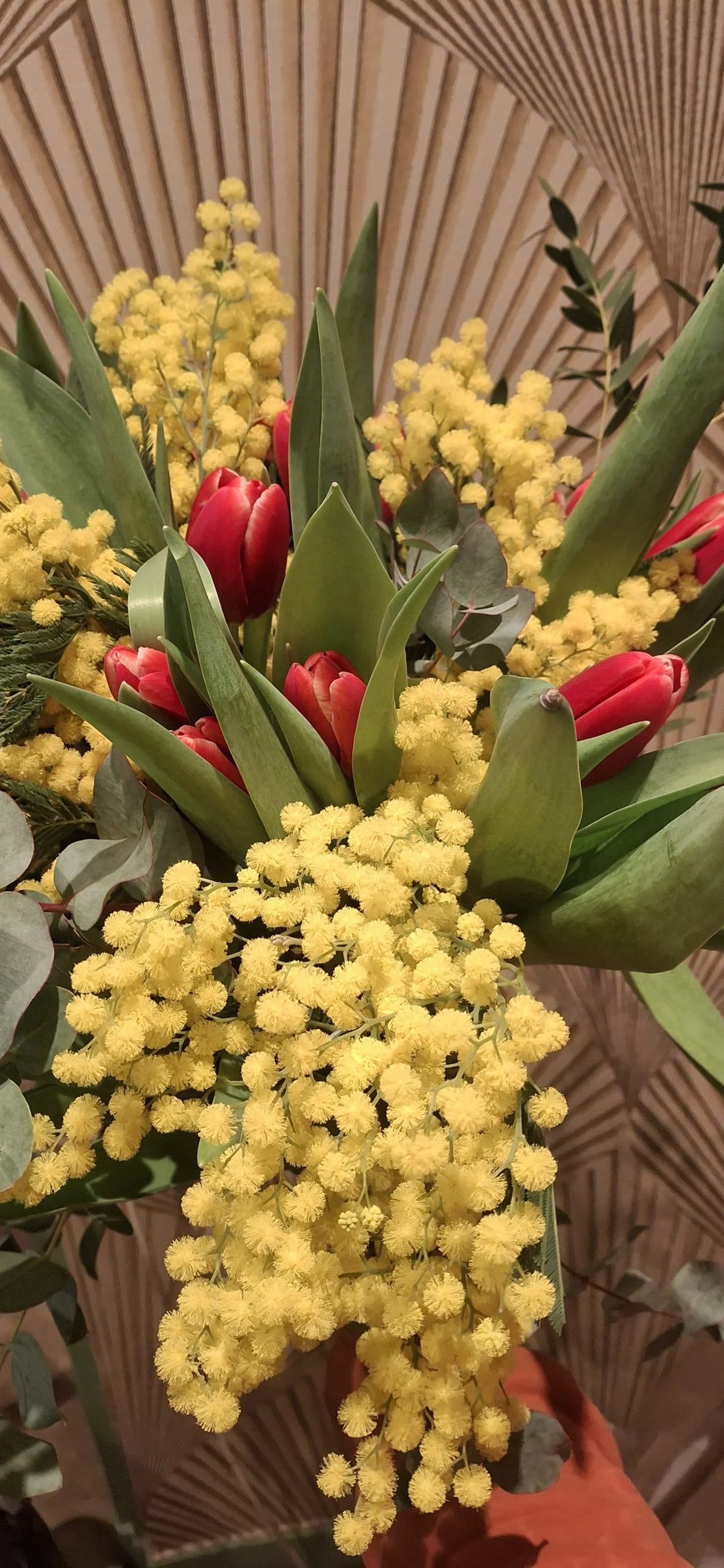 le coup de foudre, par Art Floral Le Puy en Velay, fleuriste à Le Puy-en-Velay
