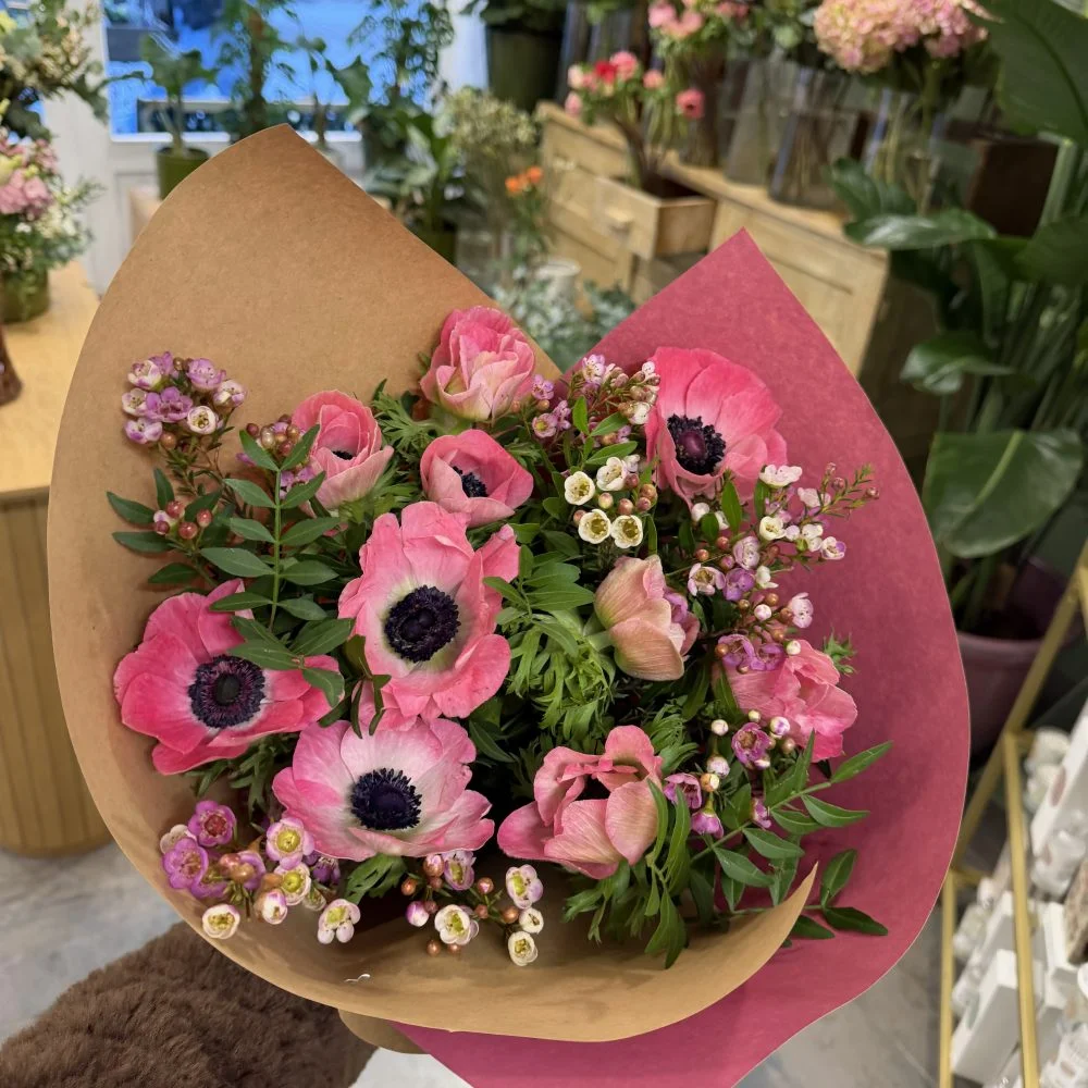 Bouquet d'Anémones, par Fleurs d’élégance, fleuriste à Caen