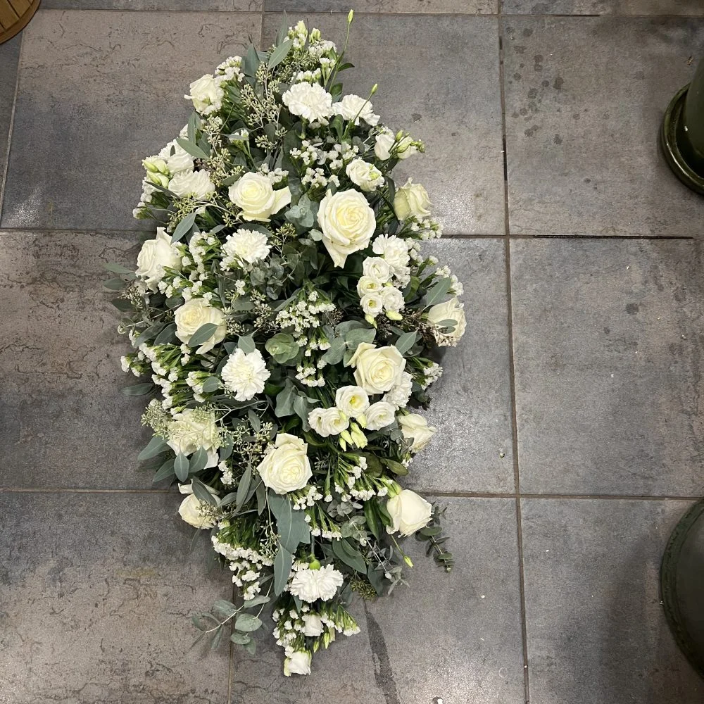 Gerbe de Deuil, par Fleurs d’élégance, fleuriste à Caen