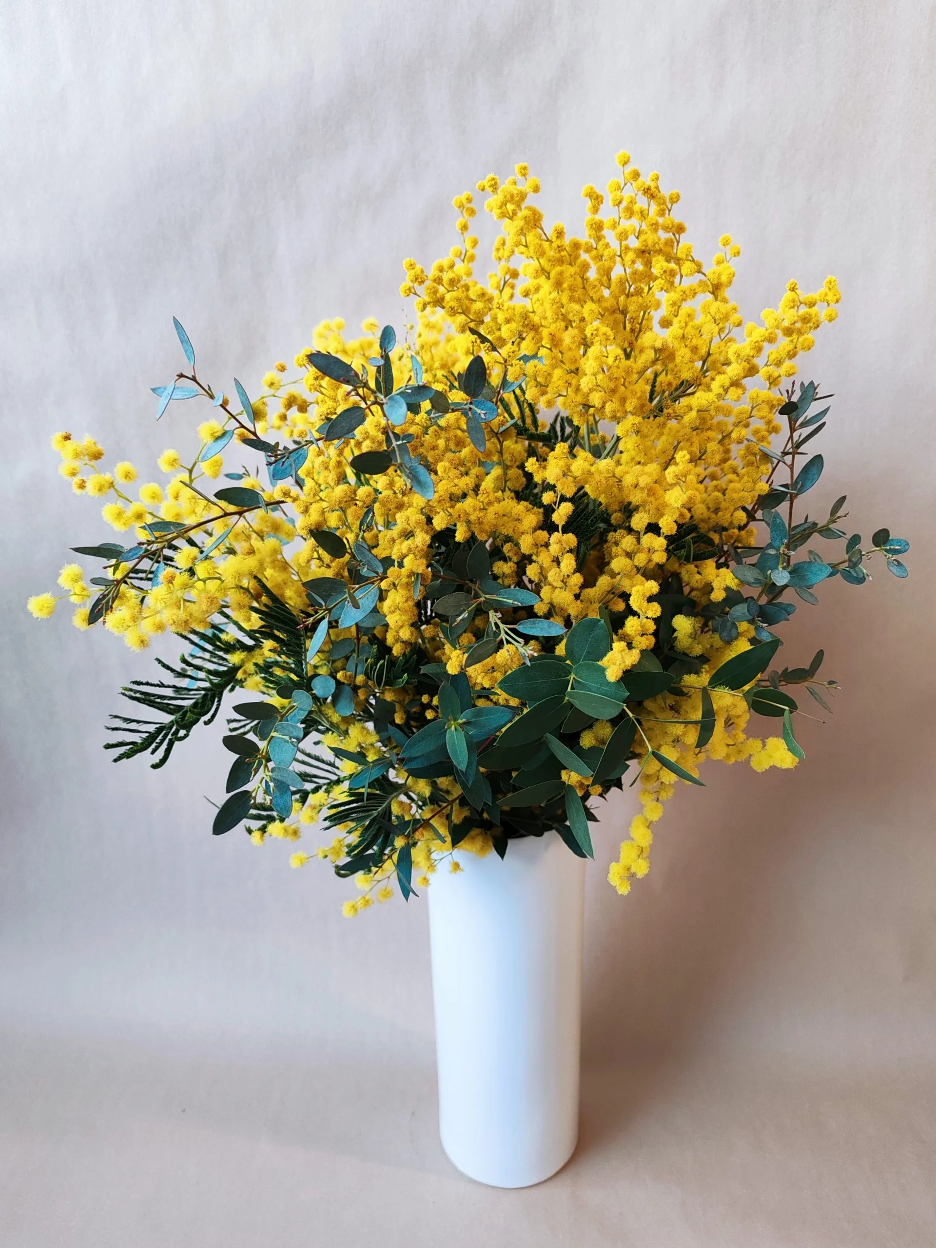 Bouquet de Mimosa, par Les Rêveries d'Elise - Studio floral, fleuriste à Aix-en-Provence