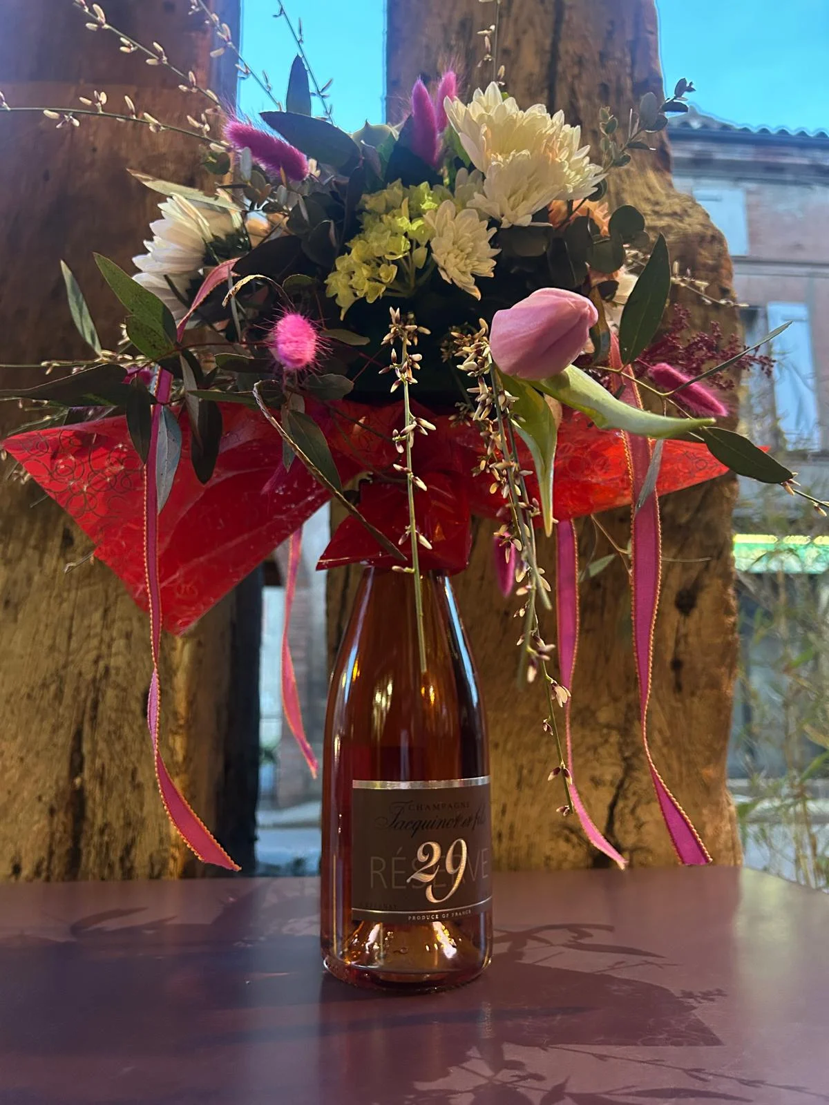 champagne et fleurs, par A Little Flower, fleuriste à Saint-Sulpice-sur-Lèze