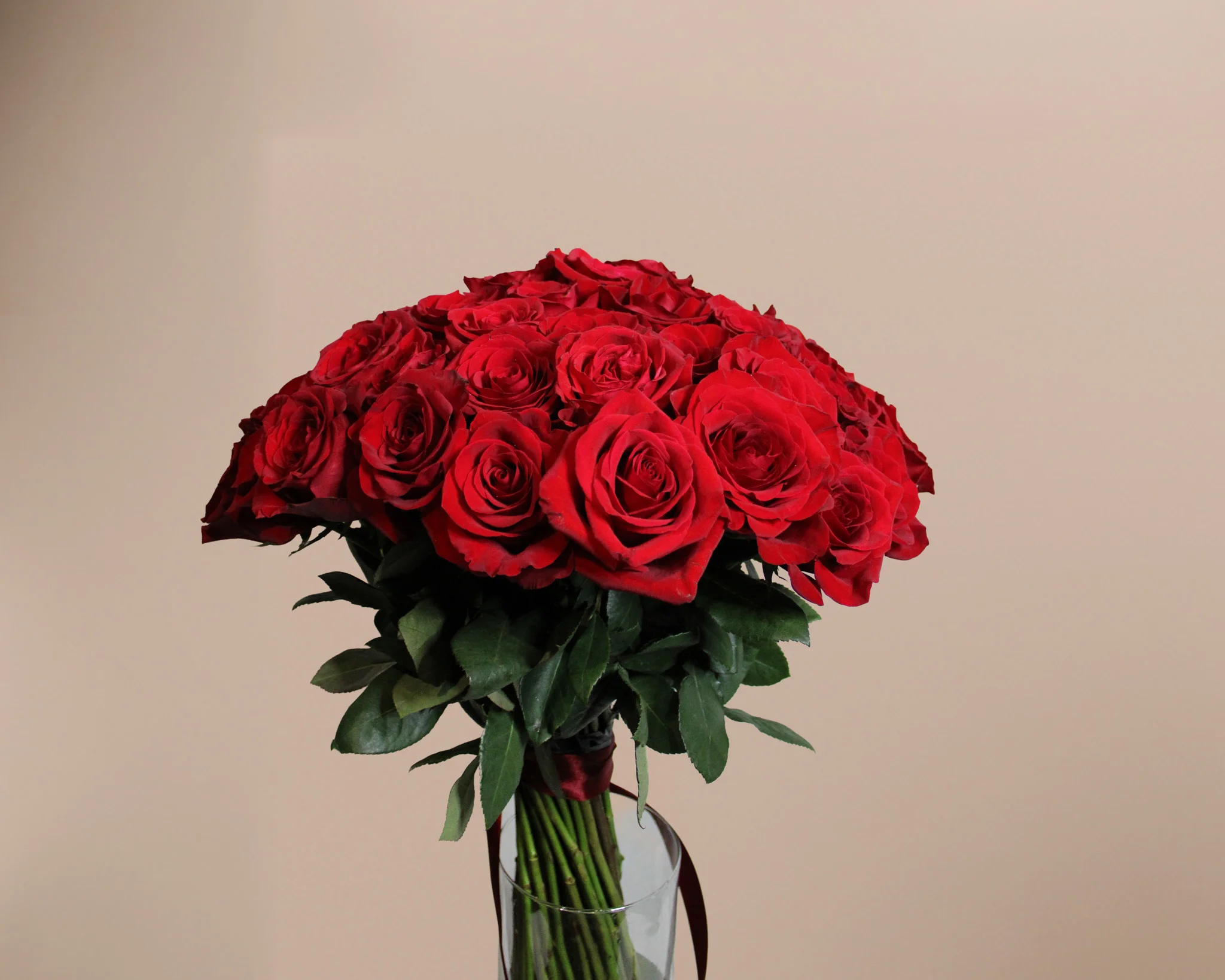Bouquet de Roses Rouges – Spécial Saint-Valentin, par Les Fleurs de Lutece, fleuriste à Paris
