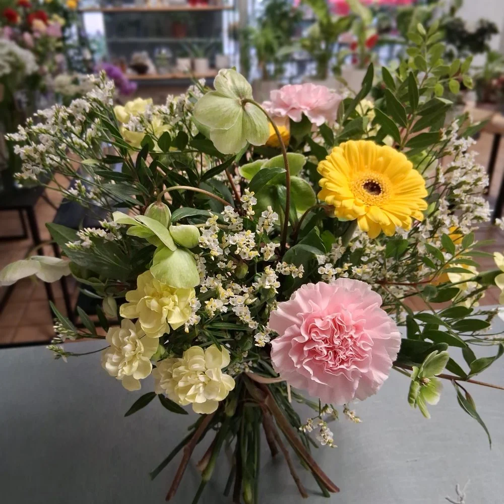 Bouquet Fête des Grands-Mères, par Bonheur des fleurs, fleuriste à La Montagne