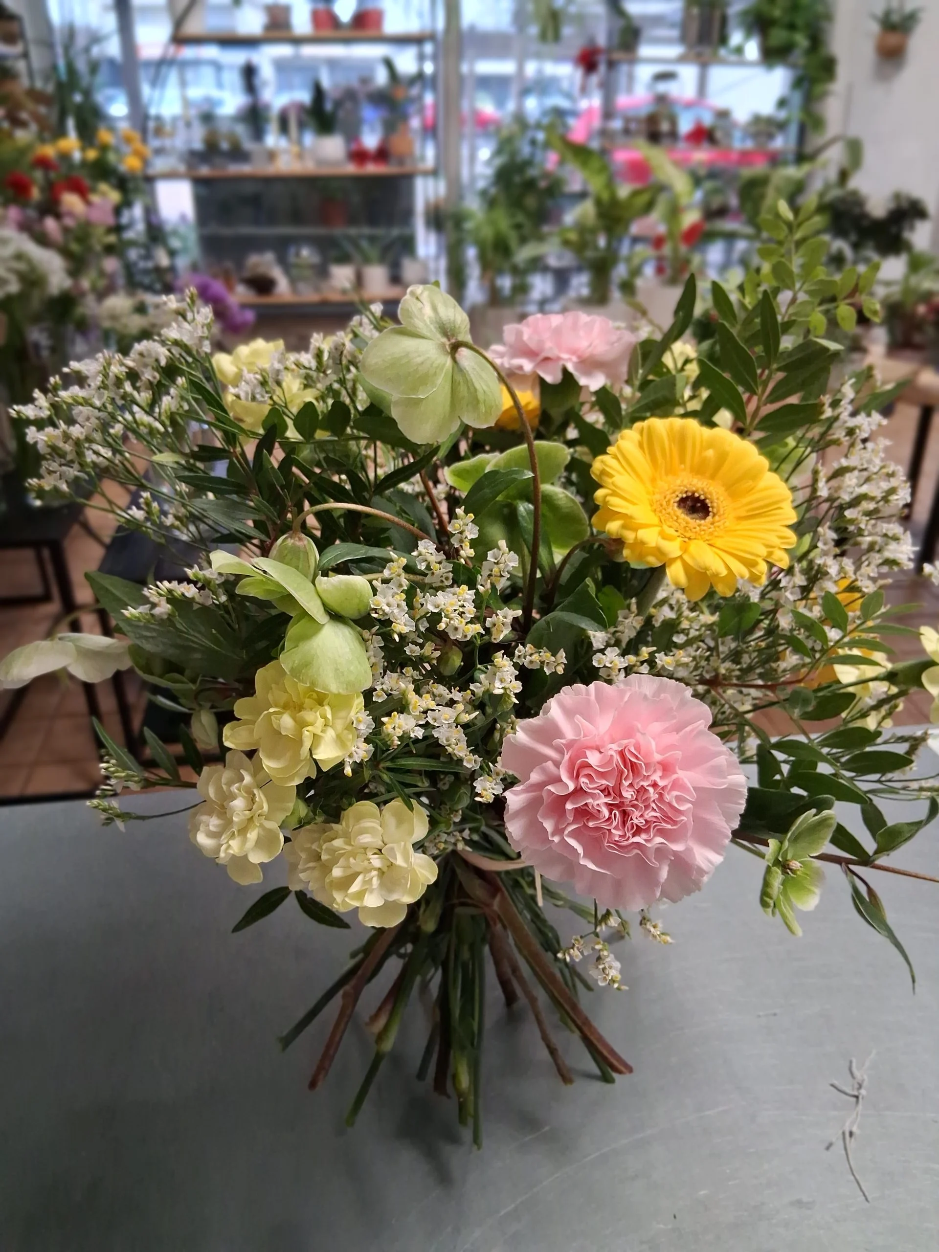 Bouquet Fête des Grands-Mères, par Bonheur des fleurs, fleuriste à La Montagne