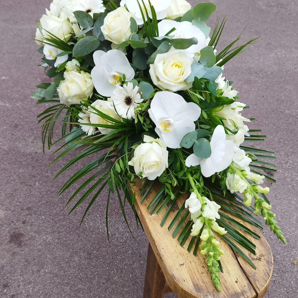 Gerbe de Deuil, par Végétalys, fleuriste à Maromme