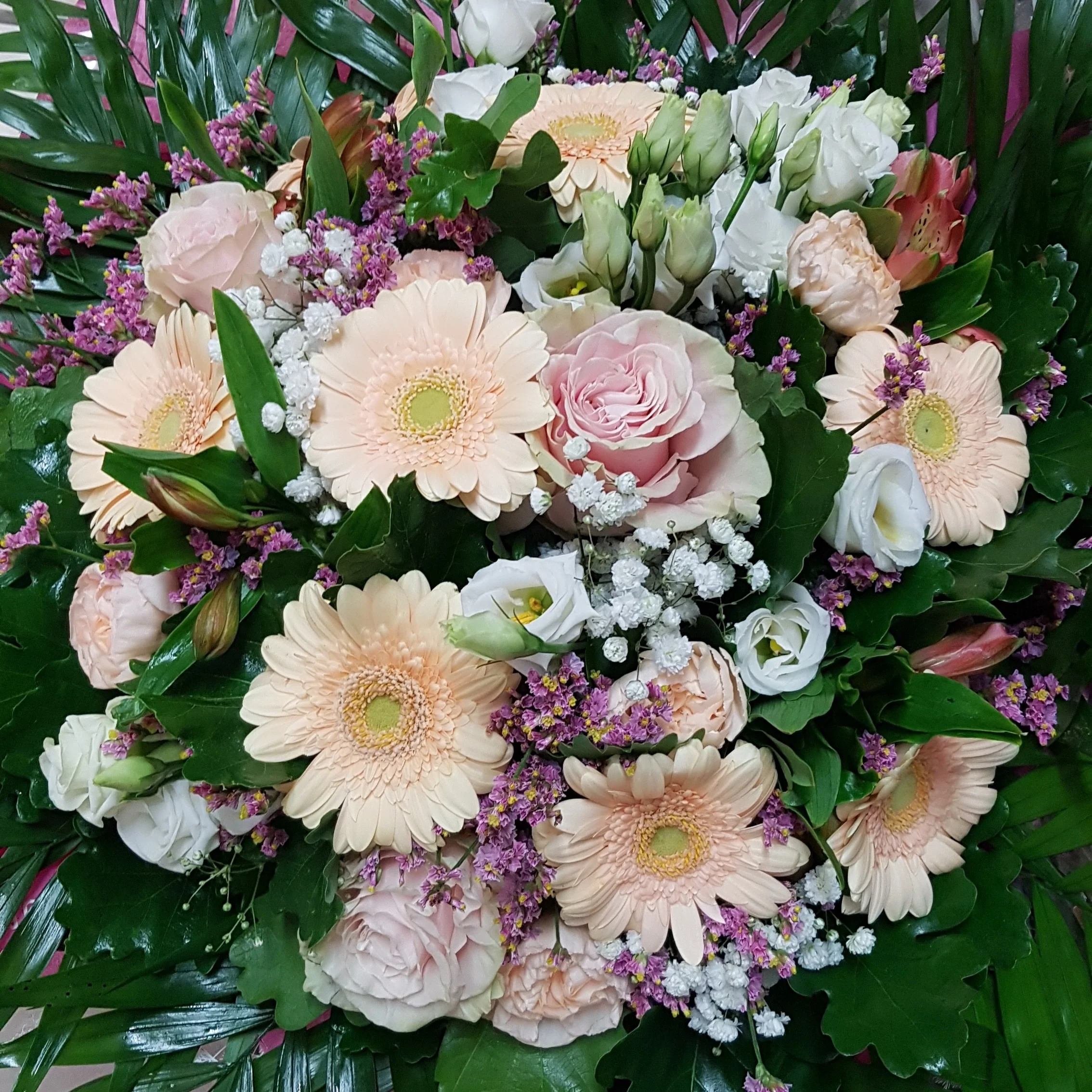 Bouquet Naissance, par Fleurs & Nature, fleuriste à Saintes