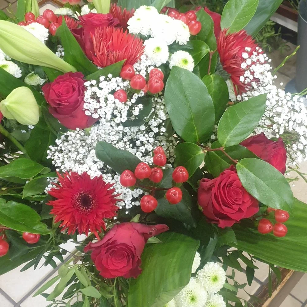 Bouquet Saint-Valentin, par Fleurs Baccara, fleuriste à Dour