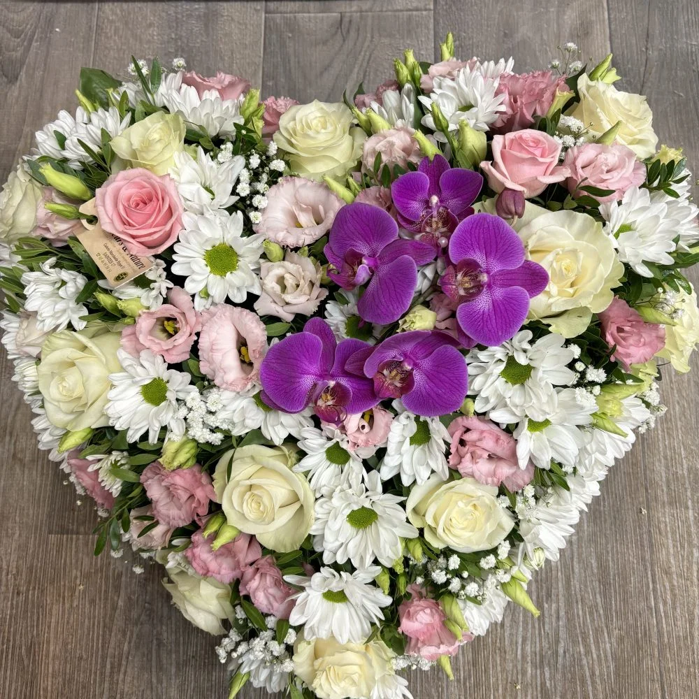 Coeur de fleurs mélangées, par Fleurs & Nature, fleuriste à Saintes