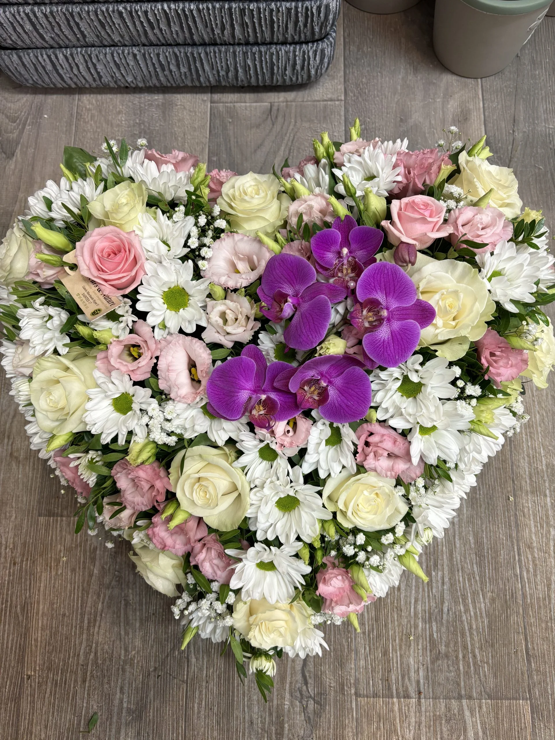 Coeur de fleurs mélangées, par Fleurs & Nature, fleuriste à Saintes