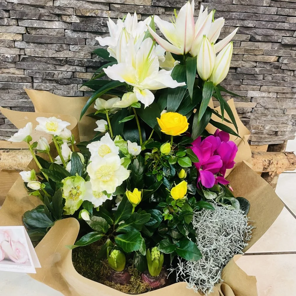 Coupe de plantes exterieure, par Fleurs & Nature, fleuriste à Saintes