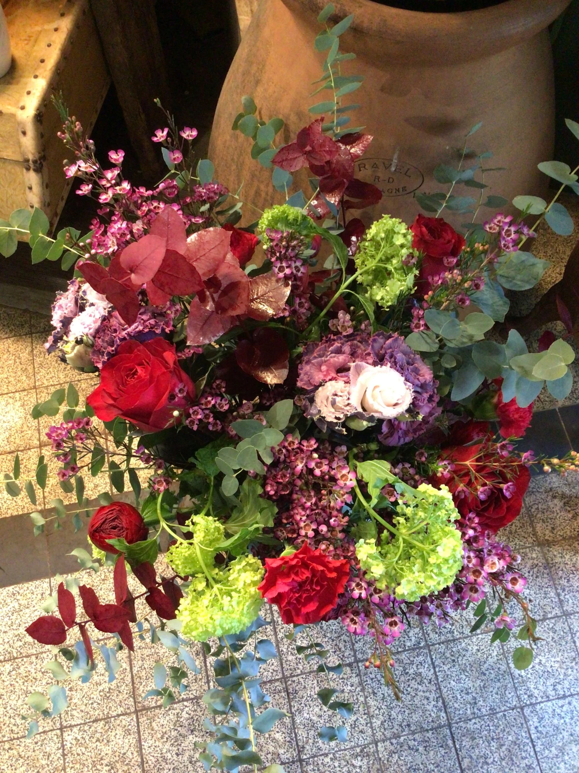 Bouquet st Valentin ( le violine), par Maison Stéphane Bellot, fleuriste à Paris